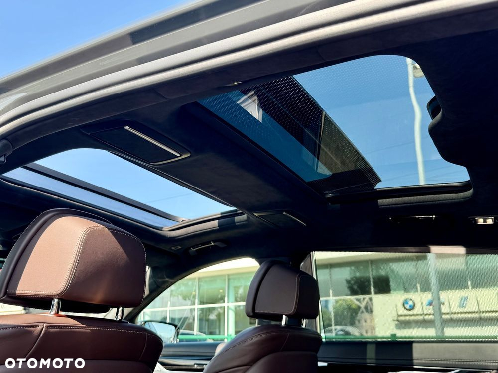 BMW Seria 7 740Ld xDrive - 29