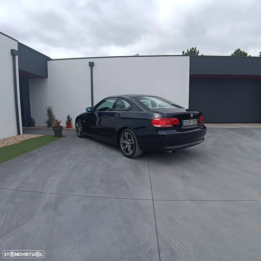BMW 320 d Coupe Auto - 9
