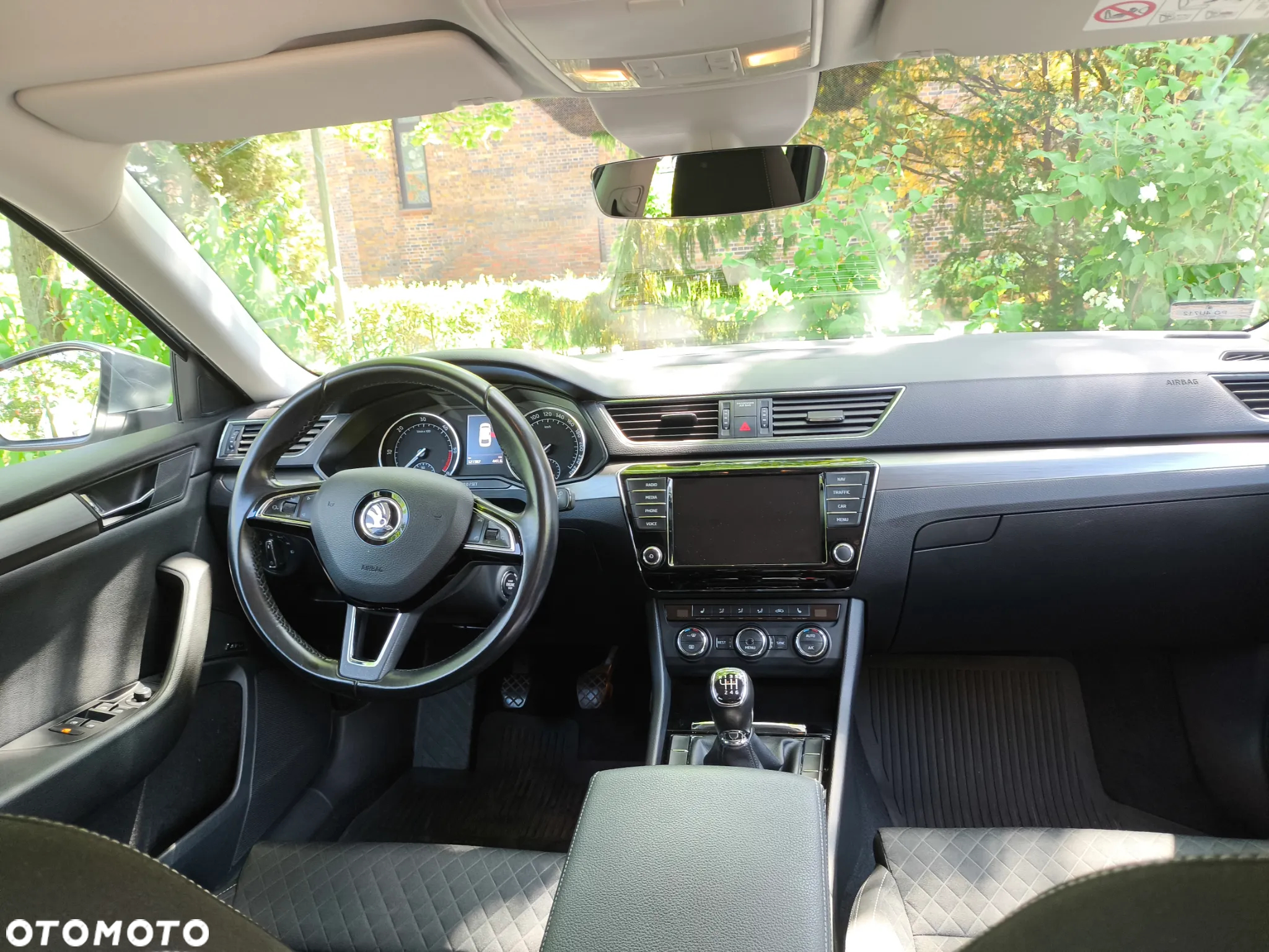 Skoda Superb 2.0 TDI Style - 19
