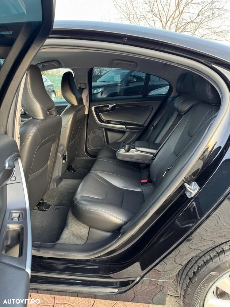 Volvo S60 D2 Geartronic - 18
