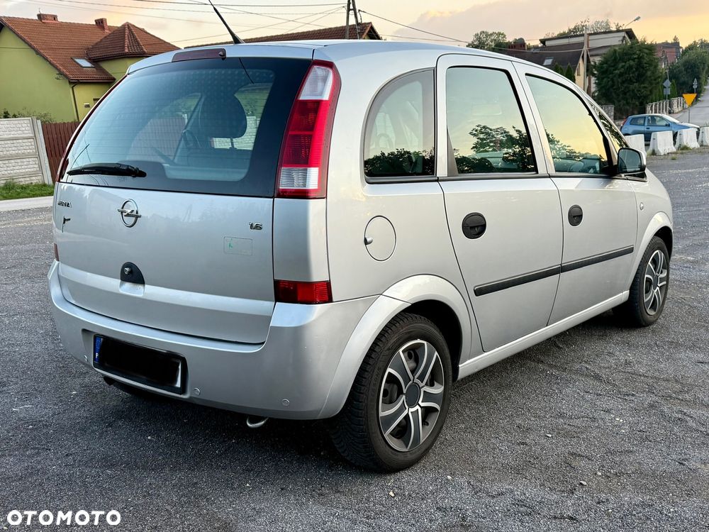 Opel Meriva 1.6 16V Essentia - 15