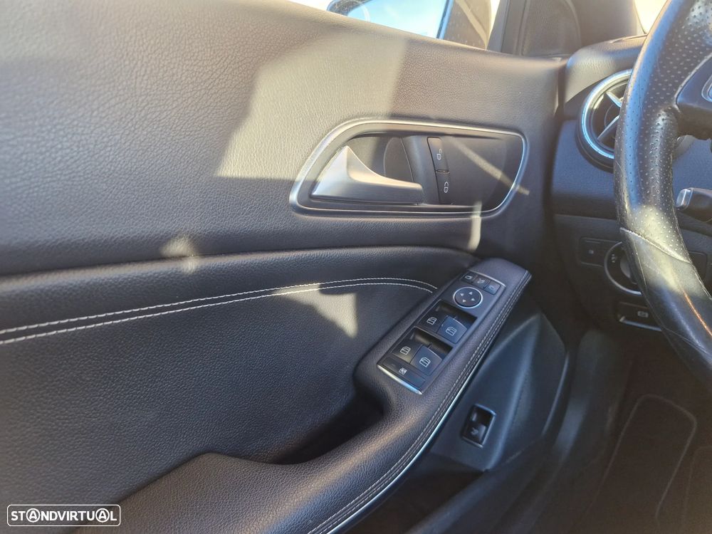 Mercedes-Benz CLA 220 CDI 7G-DCT Urban - 11
