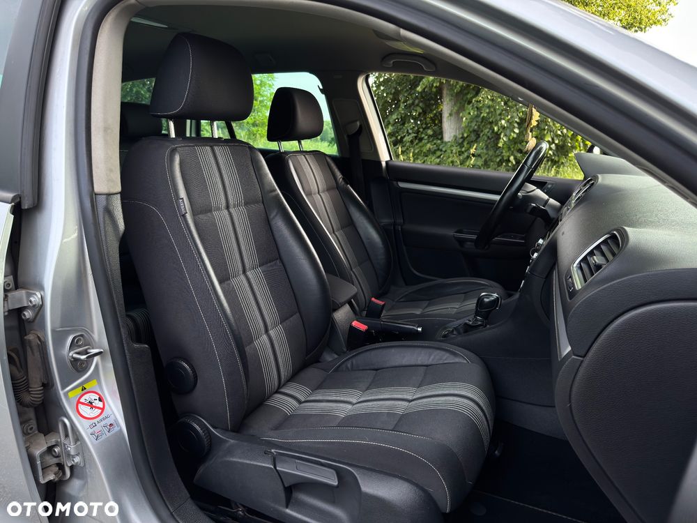 Volkswagen Golf 1.6 TDI BlueMotion Technology DSG Comfortline - 10