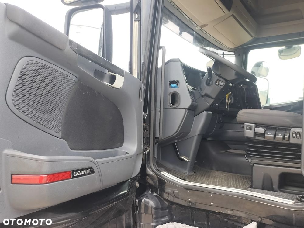 Scania R560 STANDARD BOOGIE 6x2 - 8