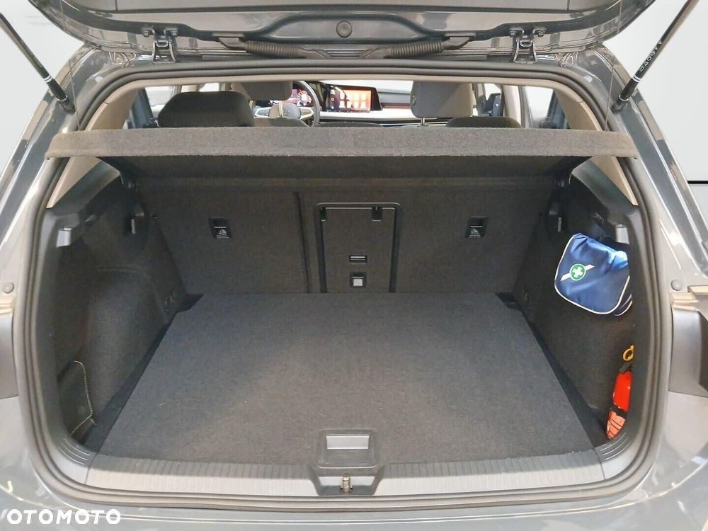 Volkswagen Golf 2.0 TDI Life - 35