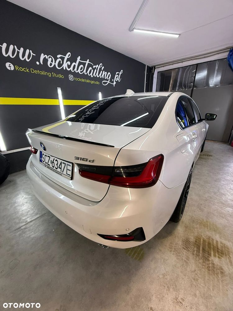 BMW Seria 3 318d MHEV Sport Line - 23