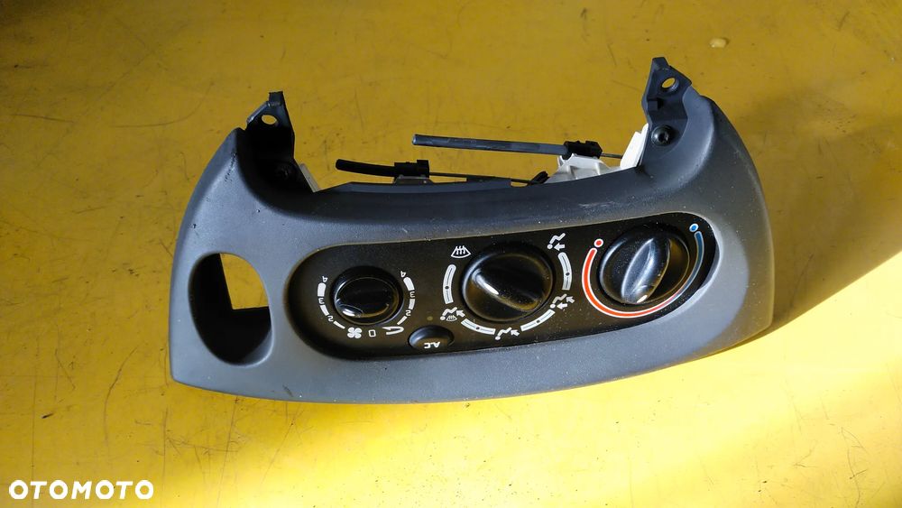 PANEL NAWIEWU RENAULT SCENIC  663212P - 1