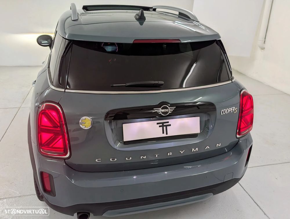 MINI Countryman Cooper SE ALL4 Classic Auto - 22