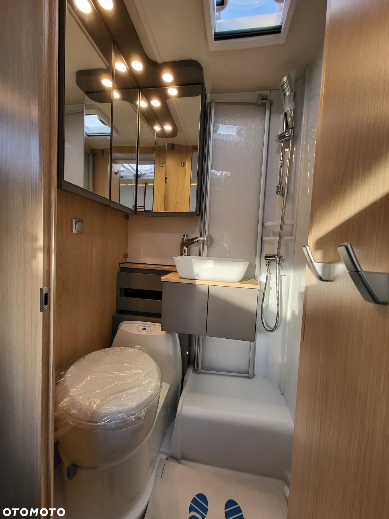LMC Tourer Lift H664G / Ford Transit - 32