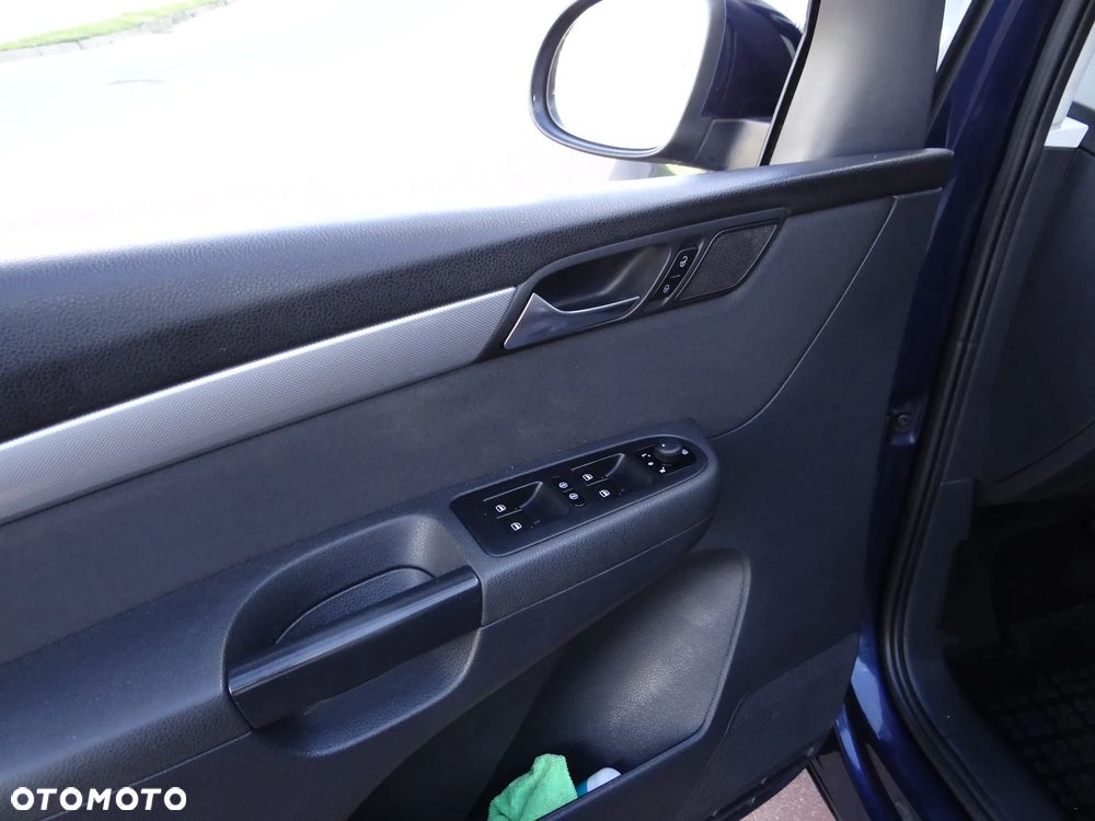 Volkswagen Sharan - 10
