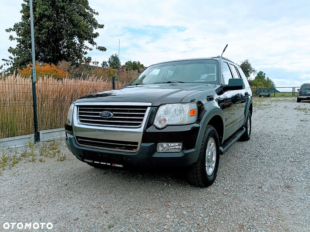 Ford Explorer 4.0 4WD - 34