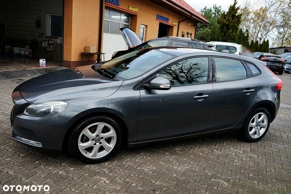 Volvo V40 D2 - 8