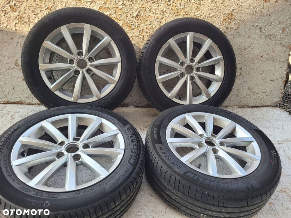 vw golf vii 5g koła felgialufelgi 6,5j 16 et 46 5q0601025bq - 2