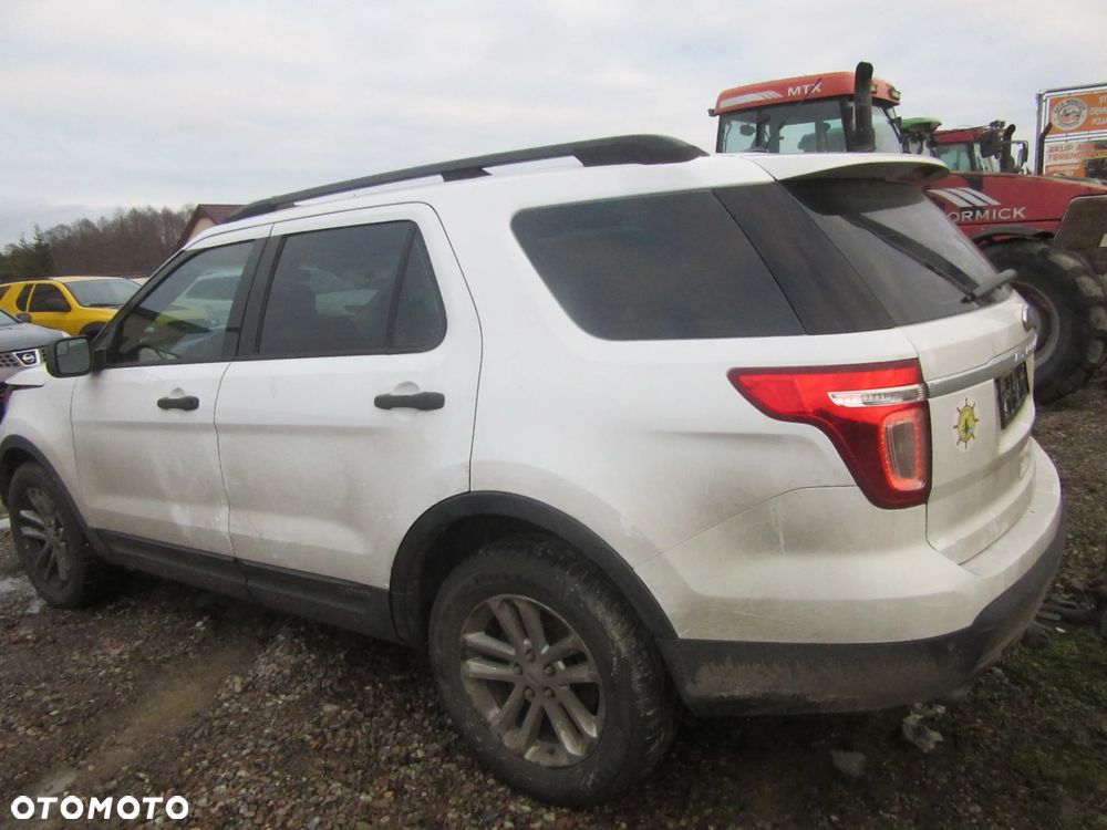 Ford Explorer V 2013 KLAPA BAGAŻNIKA - 2