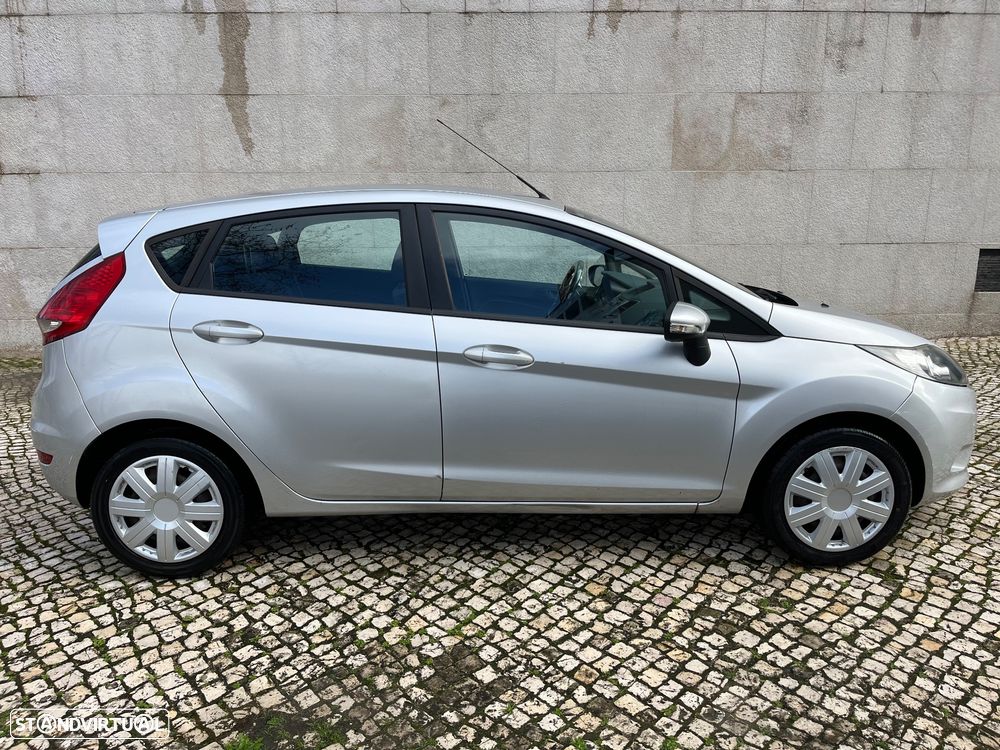 Ford Fiesta 1.4 TDCI Ambiente - 15