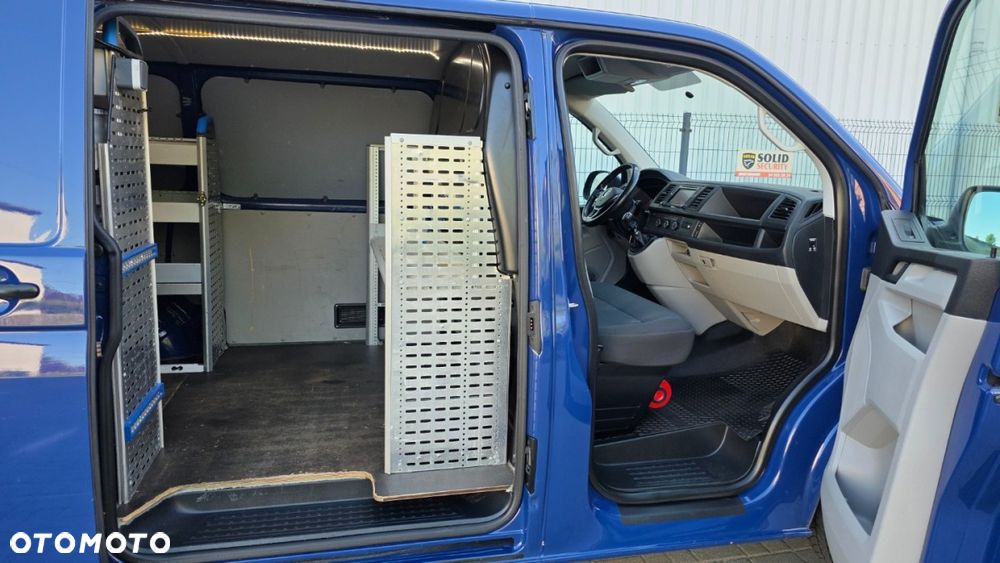 Volkswagen T6 warsztat - 14
