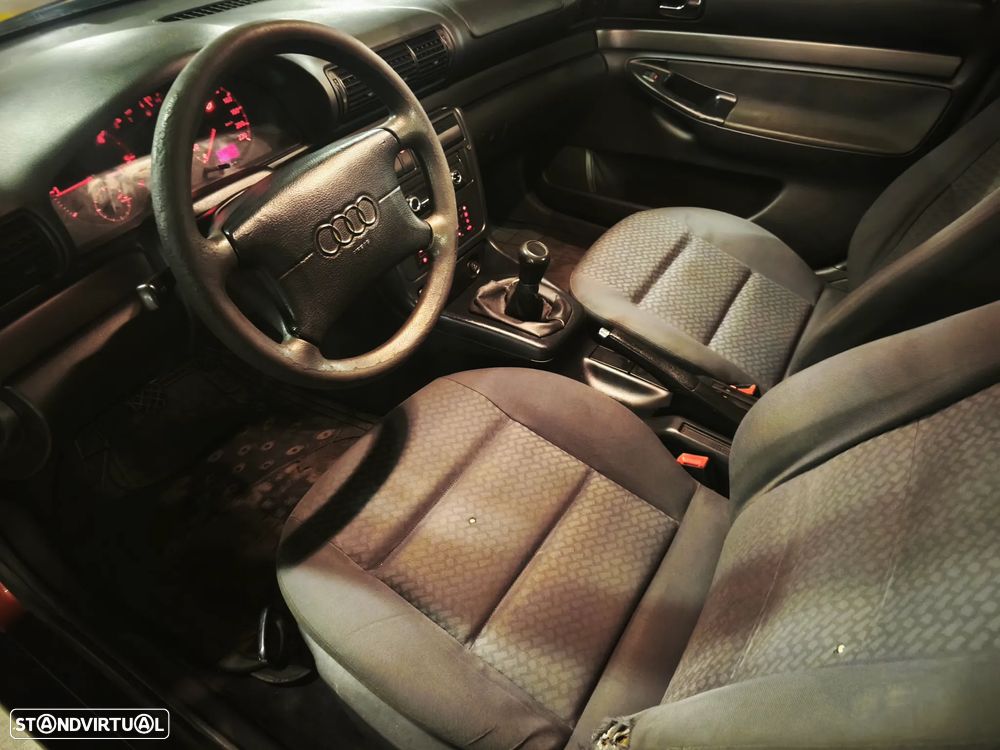 Audi A4 1.9 TDI Attraction EC - 16