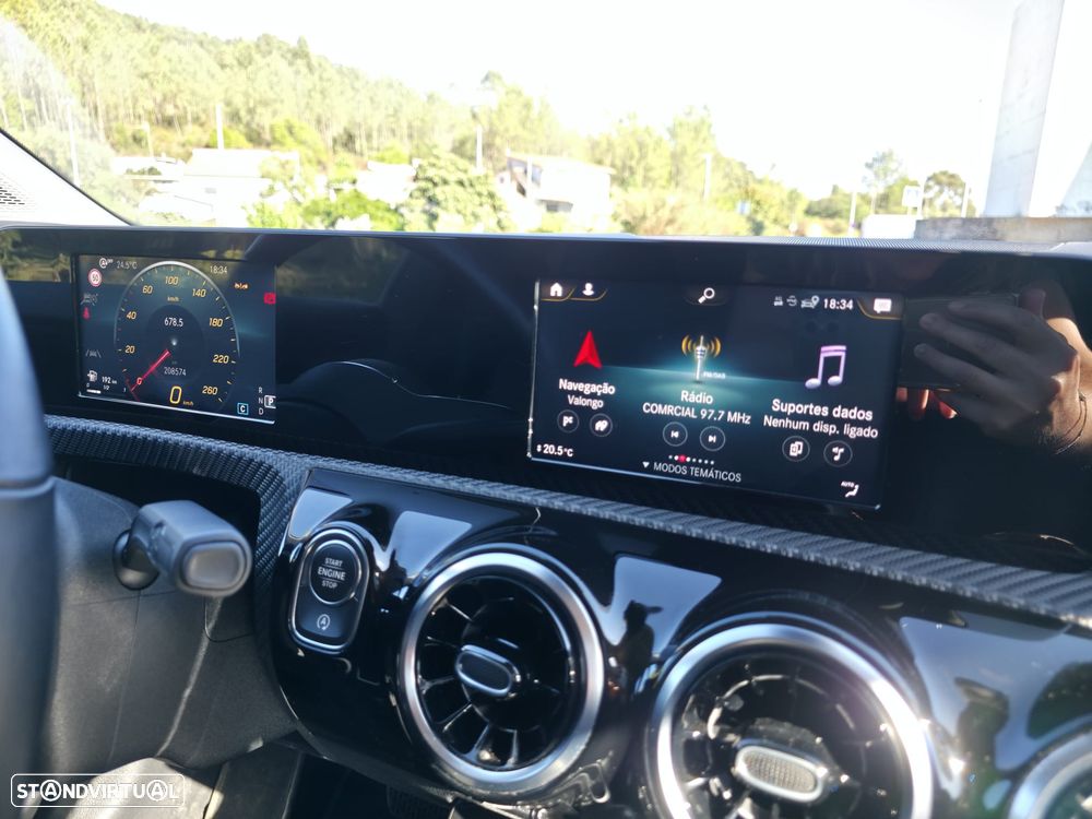 Mercedes-Benz CLA 200 - 16