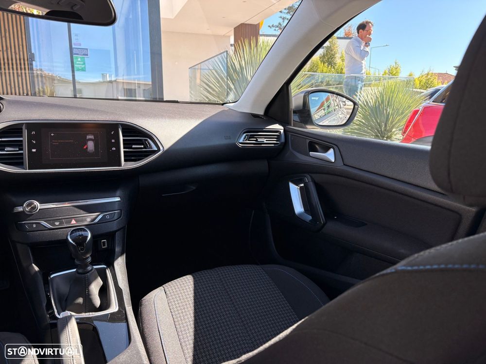 Peugeot 308 SW 1.5 BlueHDi Style - 41