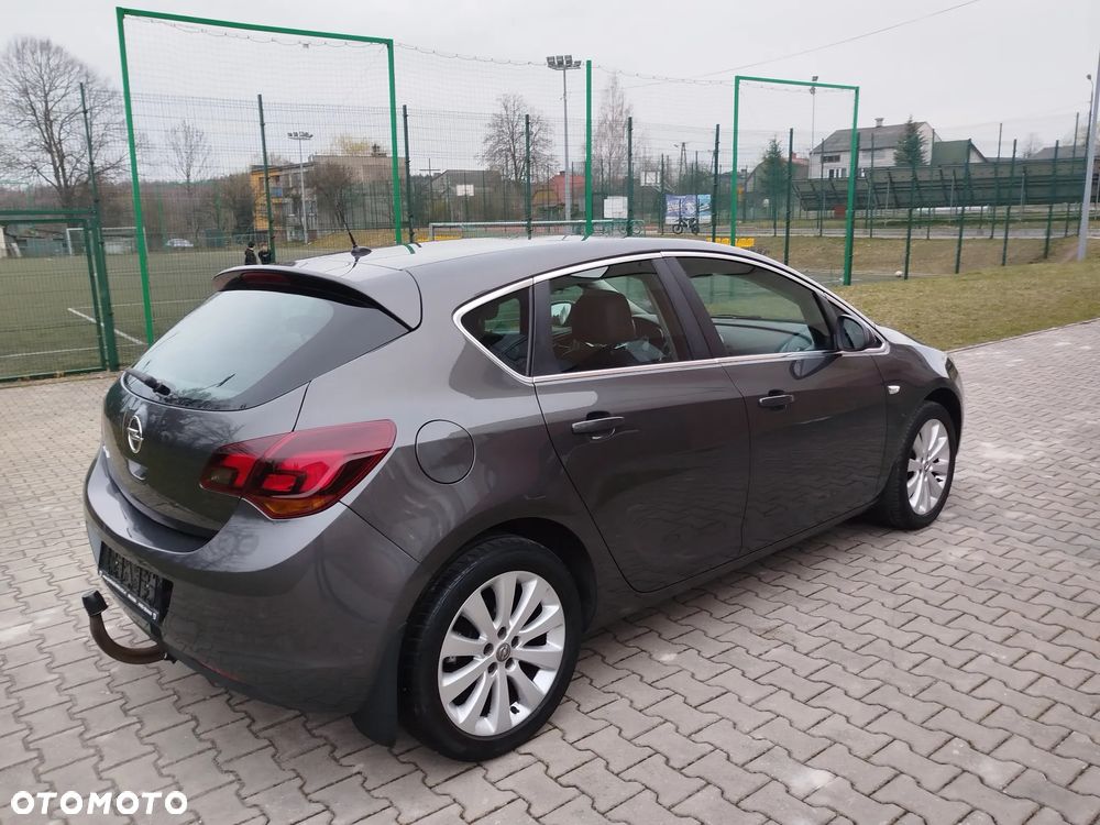 Opel Astra 1.6 Easytronic Cosmo - 3