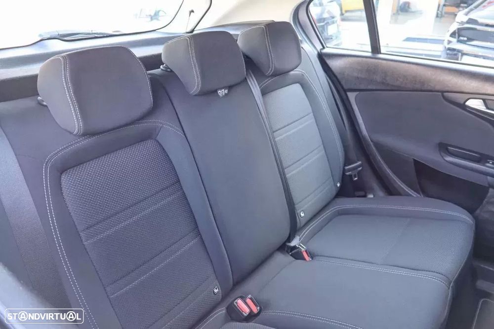 Fiat Tipo 1.3 MultiJet Life — fotografia 7