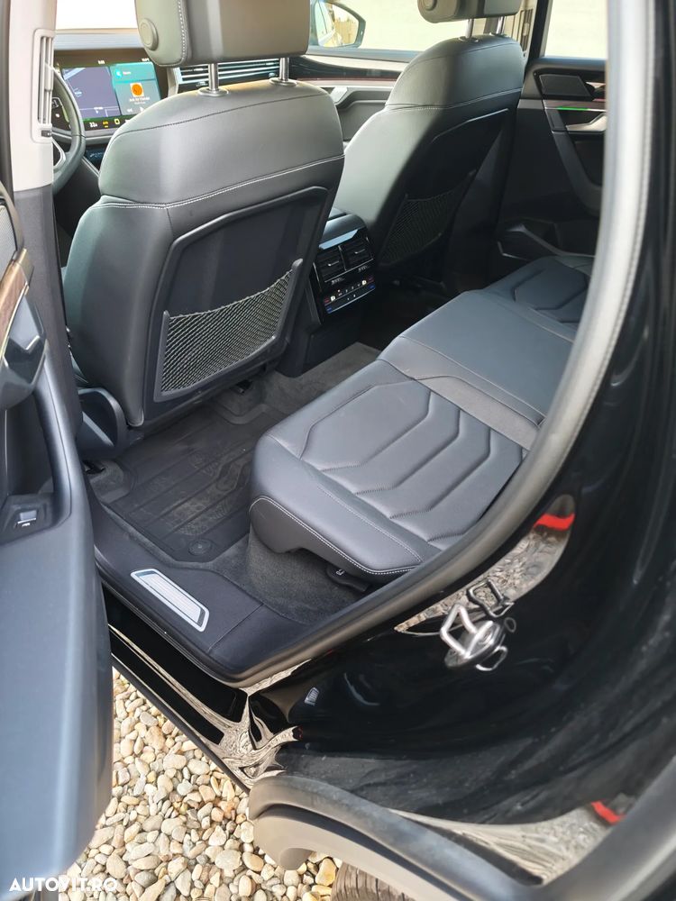 Volkswagen Touareg V6 TDI 4MOTION Elegance - 17