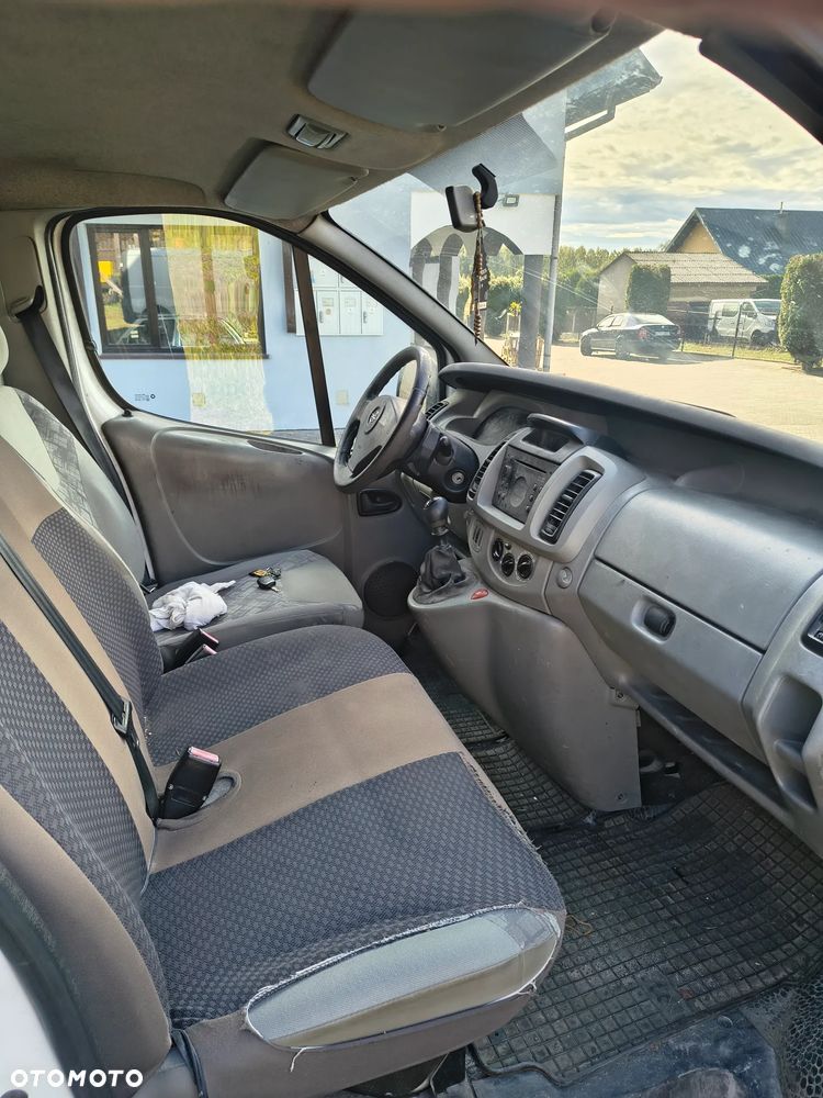 Opel Vivaro - 9