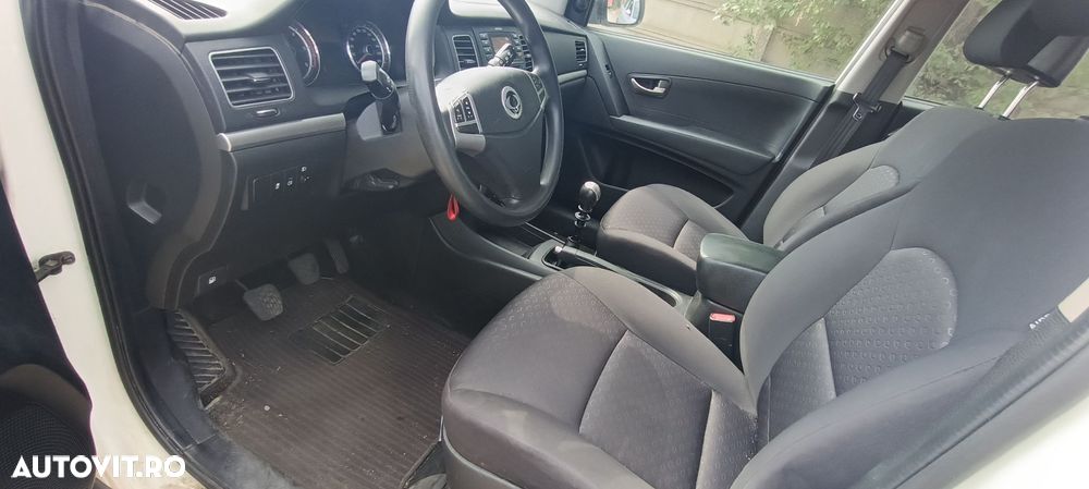 Dezmembrari Ssangyong KORANDO (2010-) 2.0 e-XDi Motorina - 6