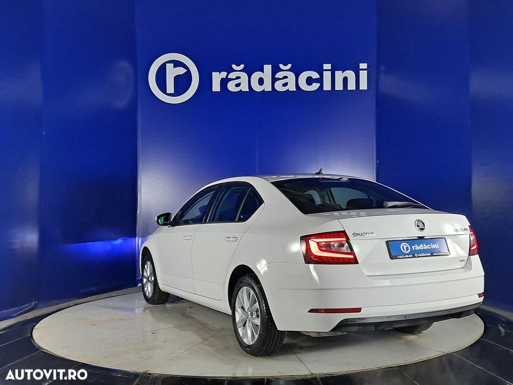 Skoda Octavia - 3
