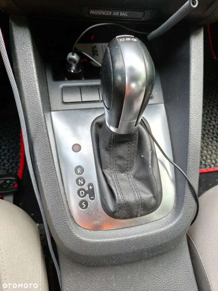 Volkswagen Jetta 1.6 TDI Comfortline DSG - 13