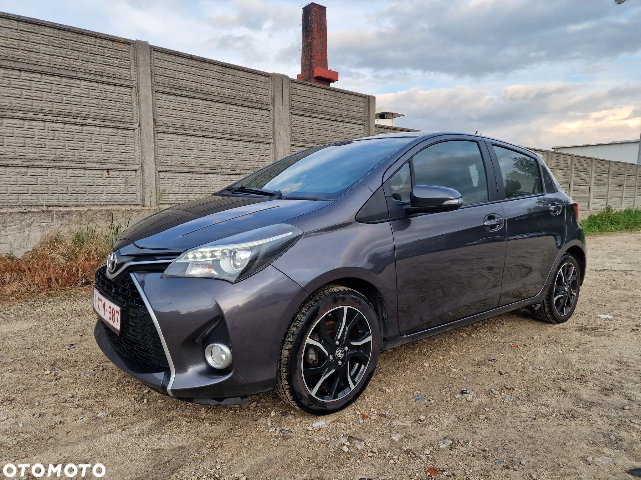 Toyota Yaris - 1