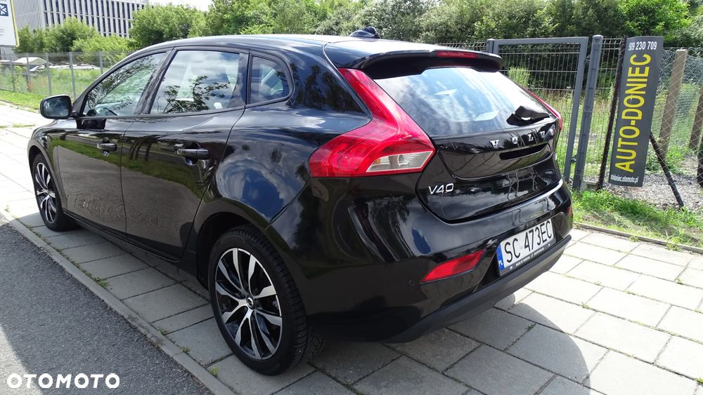 Volvo V40 T2 Momentum - 3