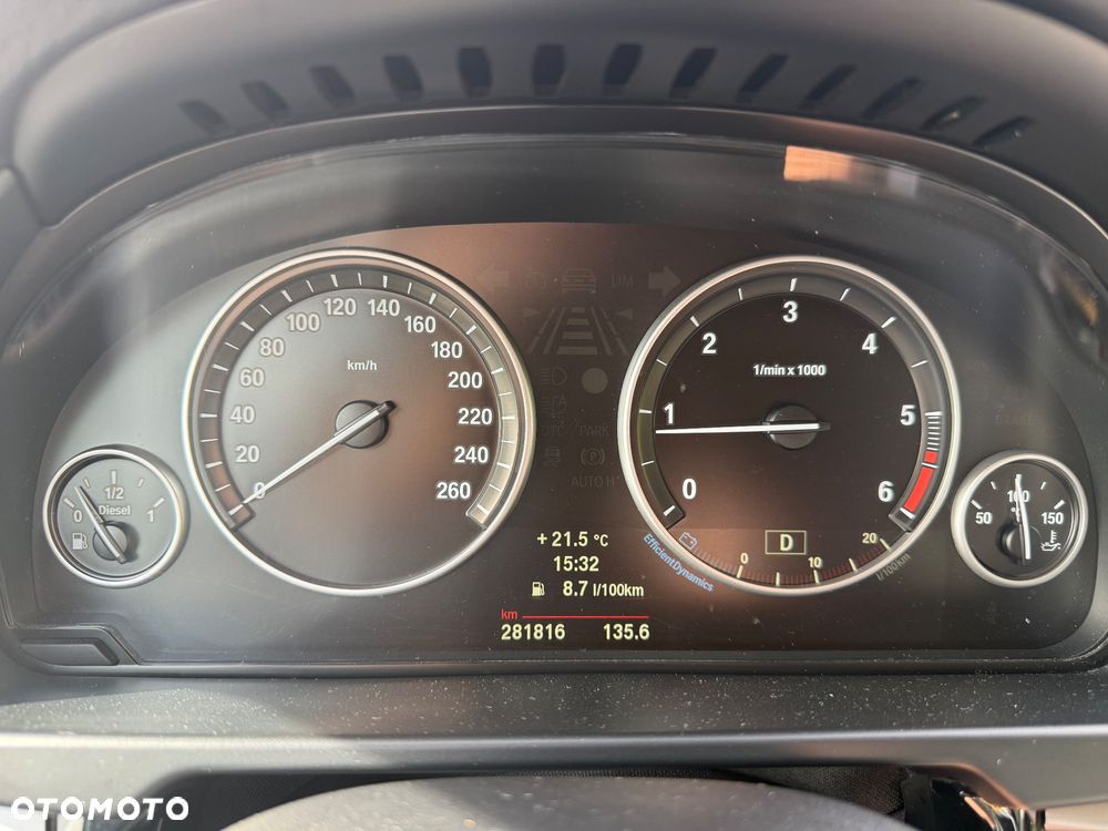 BMW X5 xDrive25d - 8