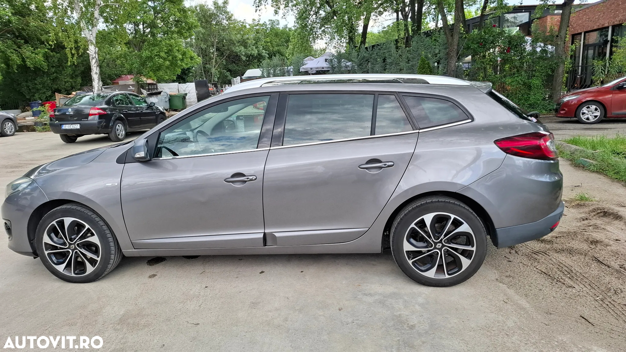 Renault Megane Grandtour ENERGY dCi 110 Start & Stopp Bose Edition - 4