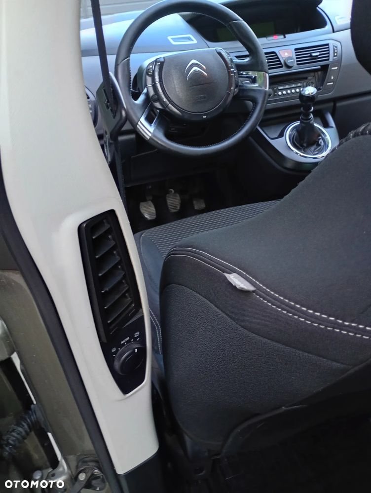 Citroën C4 Picasso 1.6 HDi FAP Exclusive - 12