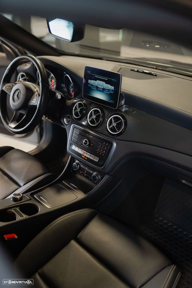 Mercedes-Benz GLA 200 - 25