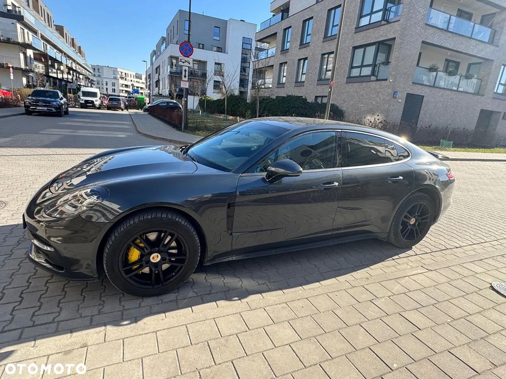 Porsche Panamera 4S - 2