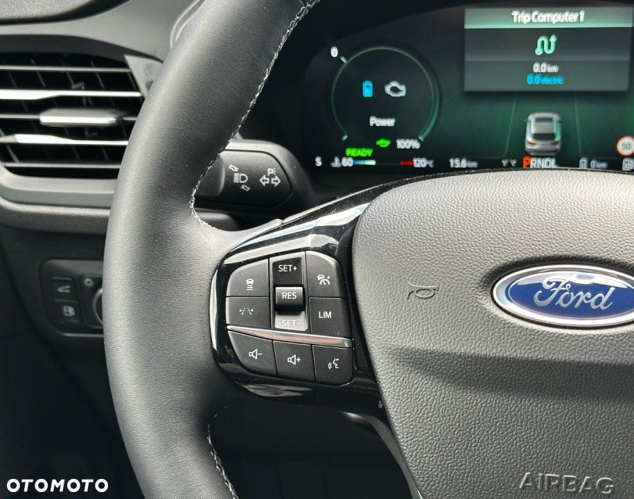 Ford Kuga - 18