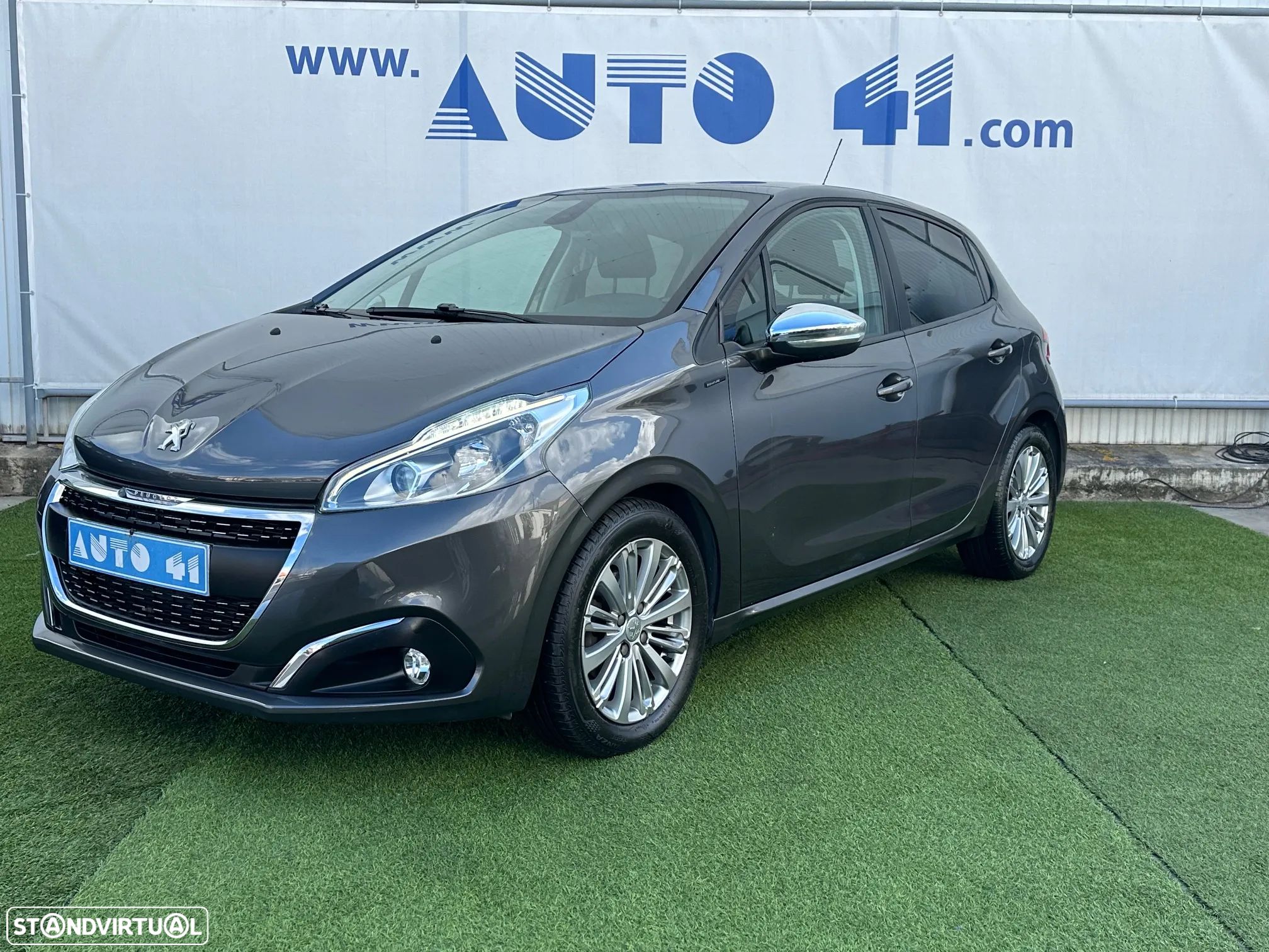 Peugeot 208 1.5 BlueHDi Signature - 1