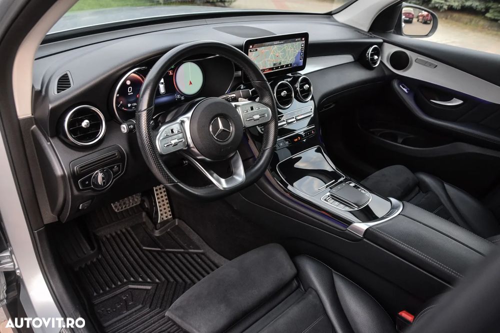 Mercedes-Benz GLC 220 d 4MATIC 9G-TRONIC AMG Line Plus - 24