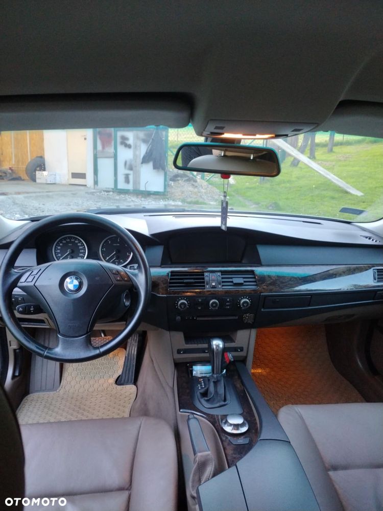 BMW Seria 5 - 25