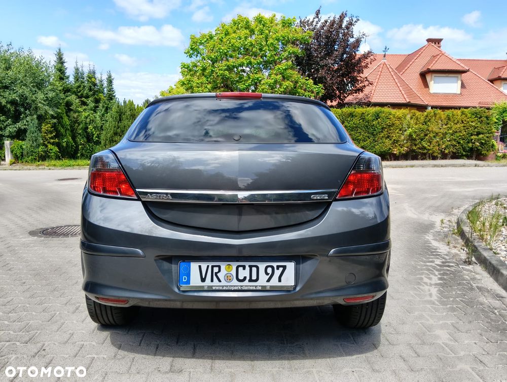 Opel Astra 1.6 Edition 111 Jahre - 9