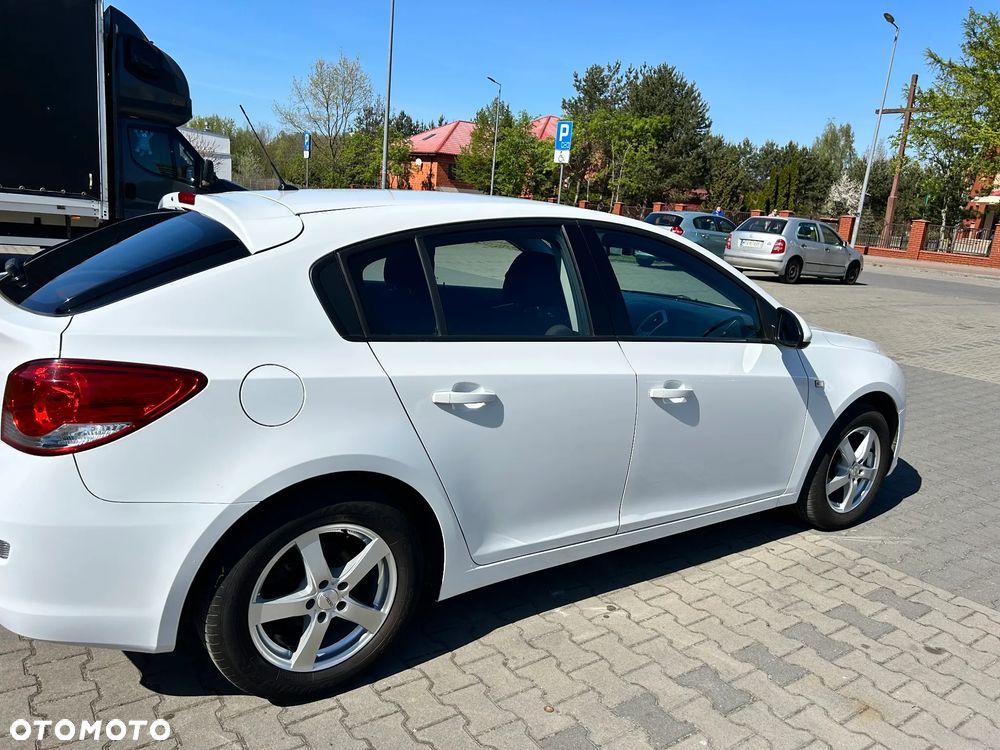 Chevrolet Cruze - 2