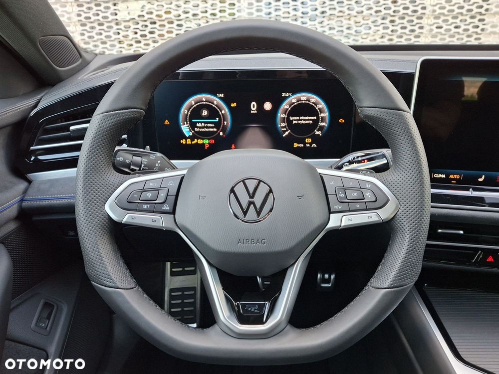 Volkswagen Passat - 21