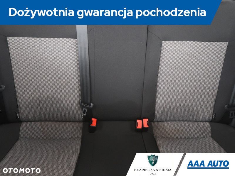 Volkswagen Polo - 12