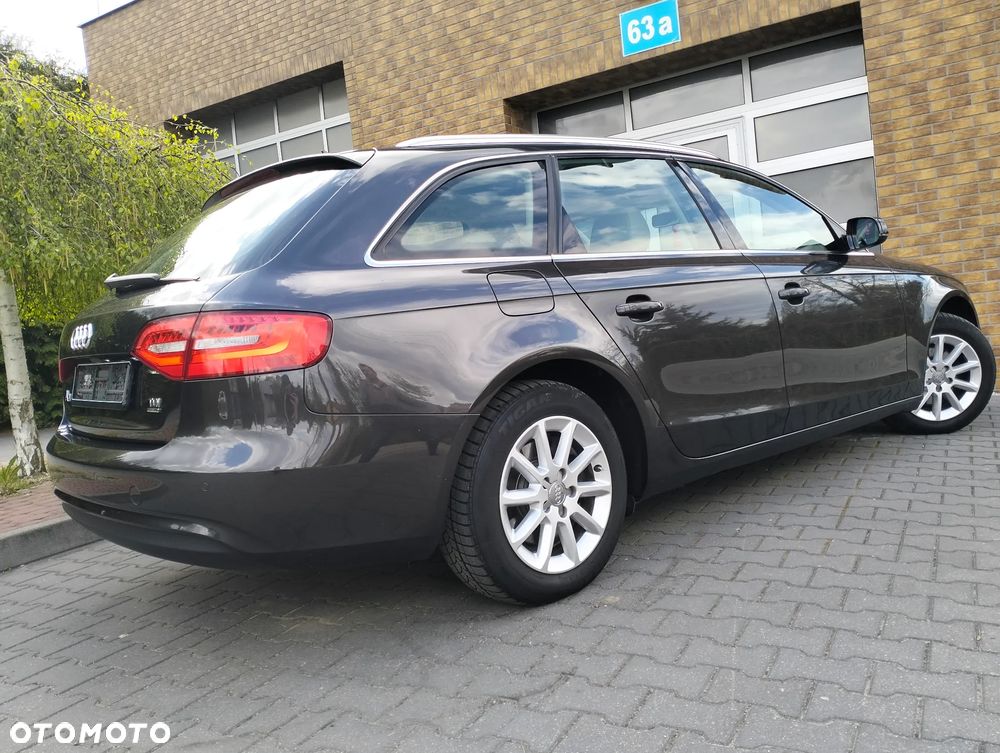 Audi A4 Avant 2.0 TDI DPF quattro Attraction - 9