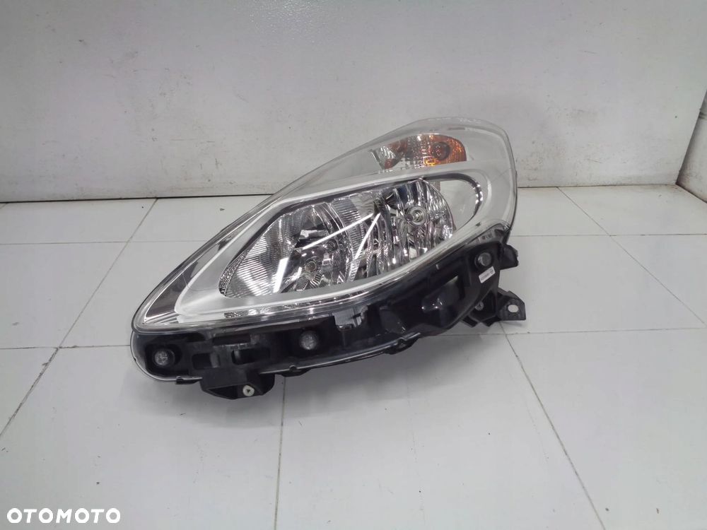 renault clio iii fl 09-12 lampa lewa lewy przód 8200892493 - 2