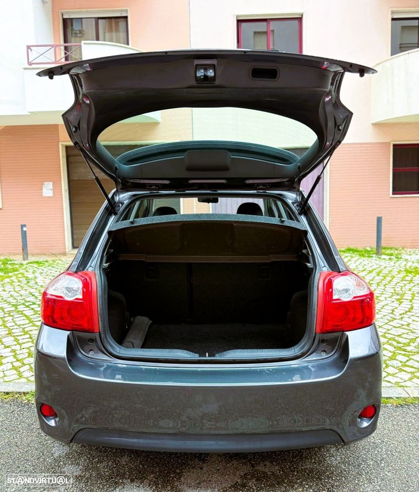 Toyota Auris 1.4 D-4D Sol - 18