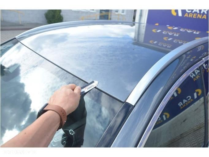 Mercedes-Benz Klasa E - 27