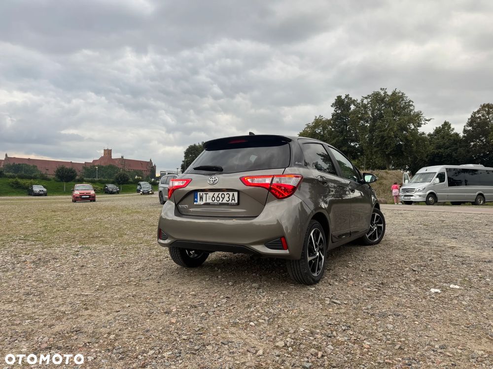 Toyota Yaris 1.5 Selection - 4